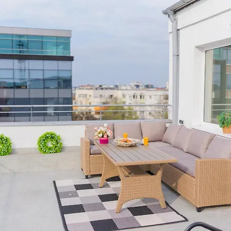 Apartmán Penthouse - Huge Rooftop Terrace + Skyline View *
