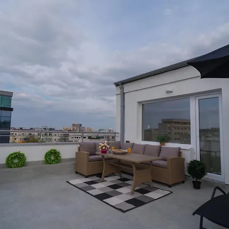 Penthouse - Huge Rooftop Terrace + Skyline View Apartmán