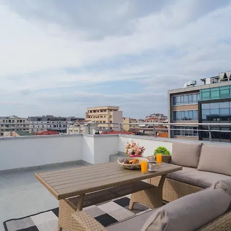 Penthouse - Huge Rooftop Terrace + Skyline View Bukurešť