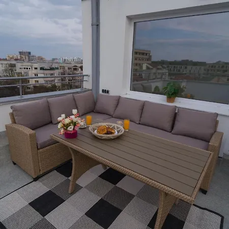 Penthouse - Huge Rooftop Terrace + Skyline View Apartmán *