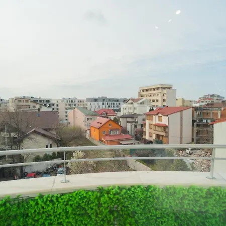 Penthouse - Huge Rooftop Terrace + Skyline View Apartmán Bukurešť